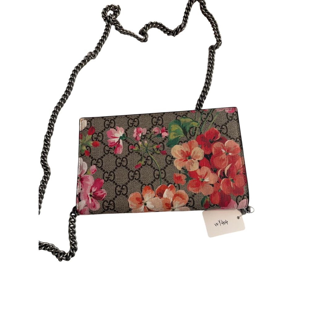 Gucci GG Blooms Supreme Floral Wallet on chain - Picture 8 of 10